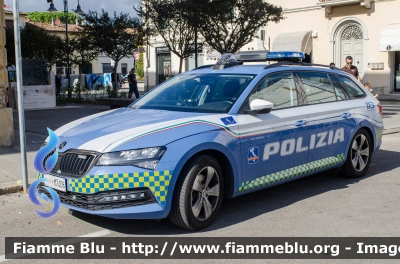 Skoda Superb Wagon III serie restyle
Polizia di Stato
Polizia Autostradale
in servizio sulla rete Autostrade per l'Italia
Allestimento Focaccia
Decorazione Grafica Artlantis
POLIZIA M7408
Parole chiave: Skoda Superb_Wagon_IIIserie restyle POLIZIA_M7408