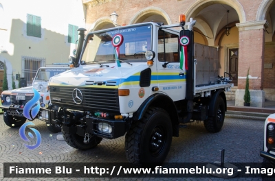 Mercedes-Benz Unimog U1400
Misericordia Lari (PI)
Protezione Civile
Parole chiave: Mercedes_Benz Unimog_1400