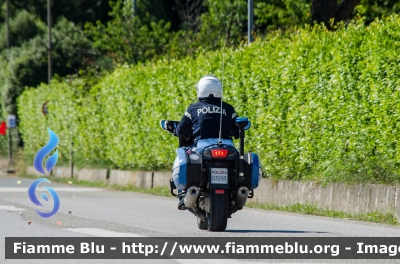 Yamaha FJR 1300 II serie
Polizia di Stato
Polizia Stradale
Allestimento Elevox
POLIZIA G3093
In scorta alla Mille Miglia 2023
Parole chiave: Yamaha FJR_1300_IIserie POLIZIA_G3093