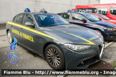 Alfa Romeo Nuova Giulia
Guardia di Finanza
Allestimento FCA
GdiF 373 BQ
Parole chiave: Alfa_Romeo Nuova_Giulia GdiF373BQ