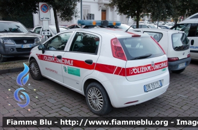 Fiat Grande Punto
Polizia Municipale Montespertoli (FI)
Parole chiave: Fiat Grande_Punto