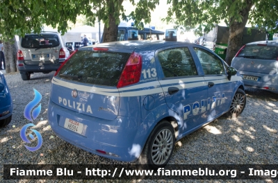 Fiat Grande Punto
Polizia di Stato
POLIZIA H6584
Parole chiave: Fiat Grande_Punto POLIZIAH6584