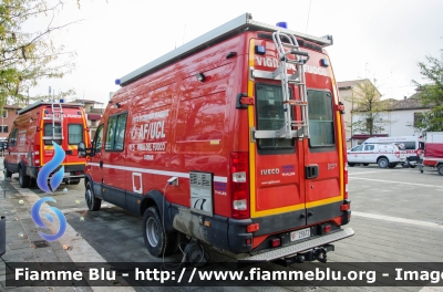 Iveco Daily IV serie
Vigili del Fuoco
Comando Provinciale di Siena
AutoFurgone/Unità di Crisi Locale
allestimento Iveco-Magirus
VF 25672
Parole chiave: Iveco Daily_IVserie VF25672