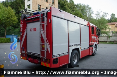 Mercedes-Benz Actros 1841 II serie
Vigili del Fuoco
Comando Provinciale di Como
AutoPompaSerbatoio allestimento Bai
VF 24474
Parole chiave: Mercedes_Benz Actros_1841_IIserie VF24474