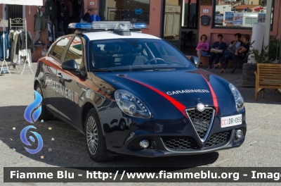 Alfa Romeo Nuova Giulietta restyle
Carabinieri
Nucleo operativo e radiomobile
Allestita NCT Nuova Carrozzeria Torinese
Decorazione Grafica Artlantis
CC DR 055
Parole chiave: Alfa_Romeo Nuova_Giulietta_restyle CCDR055