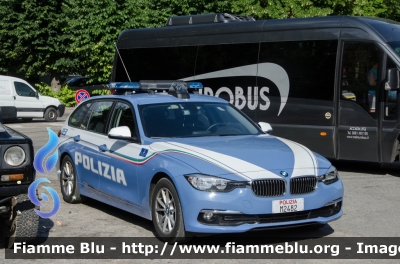 Bmw 320 Touring F31 II serie
Polizia di Stato
Polizia Stradale
Allestimento Marazzi
Decorazione Grafica Artlantis
POLIZIA M2482
Parole chiave: Bmw 320_Touring_F31_IIserie POLIZIAM2482