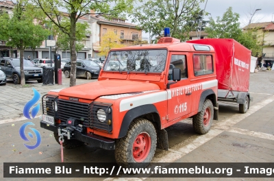 Land Rover Defender 90
Vigili del Fuoco
Comando Provinciale di Pistoia
VF 18460
Parole chiave: Land_Rover Defender_90 VF18460