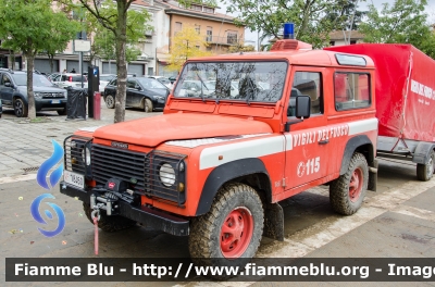 Land Rover Defender 90
Vigili del Fuoco
Comando Provinciale di Pistoia
VF 18460
Parole chiave: Land_Rover Defender_90 VF18460