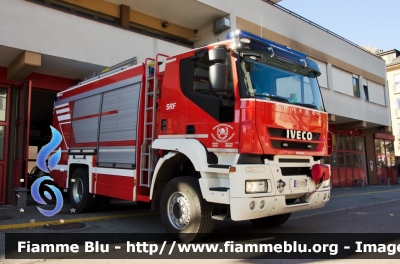 Iveco Trakker AT190T41W II serie
Vigili del Fuoco
Unione Distrettuale Merano (BZ)
Bezirksverband Meran
Veicolo ospitato dal corpo di Merano
Polisoccorso a trazione integrale (4x4) allestimento Iveco-Magirus
VF FW 37A
Parole chiave: Iveco Trakker_AT190T41W_IIserie Vigili_del_Fuoco Unione_Distrettuale_Merano VF_FW_37A