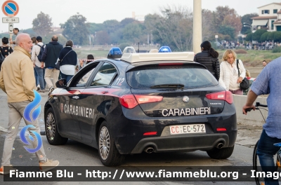 Alfa Romeo Nuova Giulietta restyle
Carabinieri
Nucleo Operativo Radiomobile
Allestimento NCT Nuova Carrozzeria Torinese
Decorazione Grafica Artlantis
CC EC 572
Parole chiave: Alfa_Romeo Nuova_Giulietta restyle CCEC572