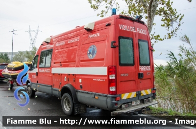 Iveco Daily IV serie
Vigili del Fuoco
Comando Provinciale di Firenze
Nucleo Soccorso Subacqueo Acquatico
Allestimento Elevox
VF 25257
Parole chiave: Iveco Daily_IVserie VF25257