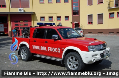 Mitsubishi L200 III serie
Vigili del Fuoco
Comando Provinciale di Milano
Distaccamento Volontario di Magenta
VF 25593
Parole chiave: Mitsubishi L200_IIIserie Vigili_del_Fuoco_Milano VF25593