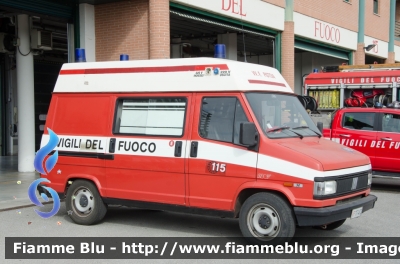 Fiat Ducato I serie restyle
Vigili del Fuoco
Comando Provinciale di Pistoia
Distaccamento Permanente di Montecatini Terme
Nucleo SAF
VF 17492
Parole chiave: Fiat Ducato_Iserie restyle VF17492