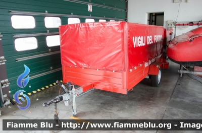 Carrello
Vigili del Fuoco
Comando Provinciale di Pistoia
Distaccamento Permanente di Montecatini Terme
VF R04574
Parole chiave: Carrello_VFR04574