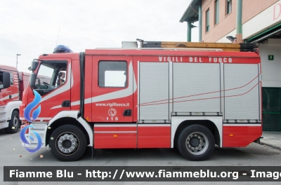 Volvo FL 290 III serie
Vigili del Fuoco
Comando Provinciale di Pistoia
Distaccamento Permanente di Montecatini Terme
AutoPompaSerbatoio allestimento Bai
VF 26502
Parole chiave: Volvo FL_290_IIIserie VF26502