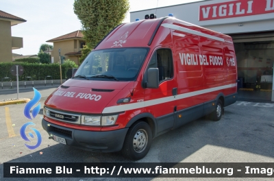 Iveco Daily III serie
Vigili del Fuoco
Comando Provinciale di Milano
Distaccamento Volontario di Corbetta (MI)
Polissoccorso e carro ventilazione allestito Fortini
VF 27525
Parole chiave: Iveco Daily_IIIserie Vigili_del_Fuoco Comando_Provinciale_Milano VF27525