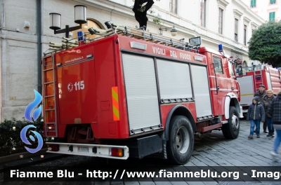 Iveco TurboTech 190-26
Vigili del Fuoco
Comando Provinciale di Savona
AutoPompaSerbatoio allestimento Iveco-Magirus
Ricondizionata Fortini
VF 17779
Parole chiave: Iveco Turbotech_190_26 Vigili_del_Fuoco Comando_Provinciale_Savona VF17779