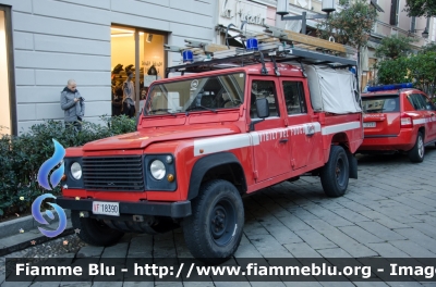 Land Rover Defender 130
Vigili del Fuoco
Comando Provinciale di Savona
VF 18390
Parole chiave: Land Rover_Defender_130 Vigili_del_Fuoco Comando_Provinciale_Savona VF18390