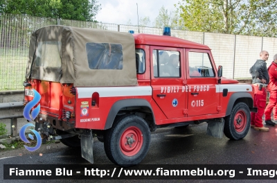 Land Rover Defender 110
Vigili del Fuoco
Comando Provinciale di Bari
Nucleo Sommozzatori
VF 26452
Parole chiave: Land_Rover Defender_110 VF26452