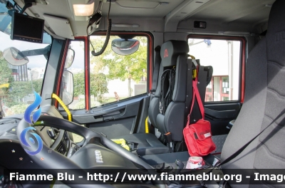 Iveco EuroCargo 120EL25 IV serie
Vigili del Fuoco
Comando Provinciale di Pistoia
AutoPompaSerbatoio allestimento Magirus
VF 31449
Parole chiave: Iveco EuroCargo_120EL25_IVserie VF31449