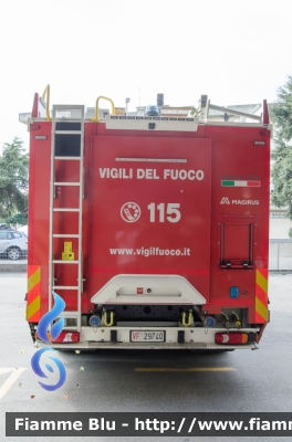 Iveco EuroCargo MaxiCity 180E30 IV serie
Vigili del Fuoco
Comando Provinciale di Pistoia
AutoPompaSerbatoio allestimento Magirus
VF 29740
Parole chiave: Iveco EuroCargo_MaxiCity_180E30_IVserie VF29740