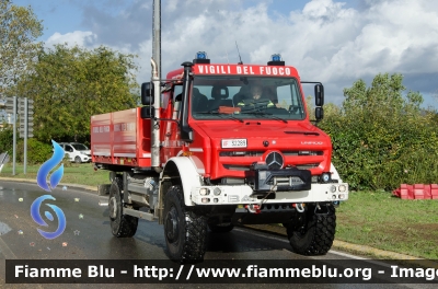 Mercedes-Benz Unimog U5023
Vigili del Fuoco
Comando Provinciale di Firenze
Distaccamento Permanente di Firenze Ovest
Allestimento BAI
VF 32289
Parole chiave: Mercedes_Benz Unimog_U5023 VF32289