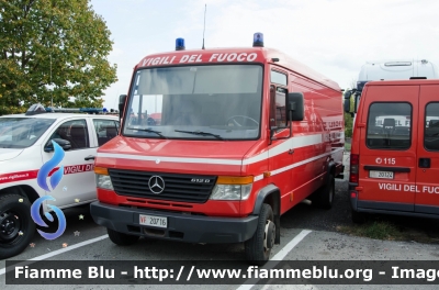 Mercedes-Benz Vario 612D
Vigili del Fuoco
Comando Provinciale di Pistoia
VF 20716
Parole chiave: Mercedes_Benz Vario 612D VF20716