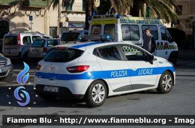 Renault Clio V serie
Polizia Locale Finale Ligure (SV)
Allestita Focaccia
POLIZIA LOCALE
YA 144 AL
Parole chiave: Renault Clio_Vserie