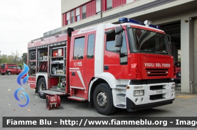 Iveco Stralis AF190S40 I serie
Vigili del Fuoco
Comando Provinciale di Pistoia
AutoPompaSerbatoio allestimento Iveco-Magirus
Ricondizionato Fortini
VF 23643
Parole chiave: Iveco Stralis_AF190S40_Iserie VF23643