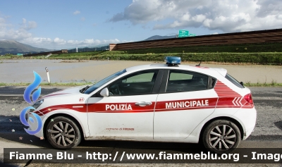 Alfa Romeo Nuova Giulietta restyle
61 - Polizia Municipale Firenze
Allestita Focaccia
POLIZIA LOCALE YA 690 AB
Parole chiave: Alfa_Romeo Giulietta_restyle POLIZIALOCALE_YA690AB