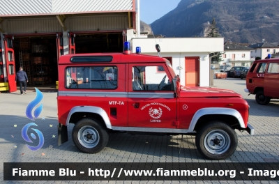 Land Rover Defender 90
Vigili del Fuoco 
Unione Distrettuale di Bolzano
Corpo Volontario di Laives 
Freiwillige Feuerwehr Leifers
VF 1FD BZ
Parole chiave: Land_Rover Defender90 Vigili_del_Fuoco Corpo_Volontario_Laives VF_1FD_BZ