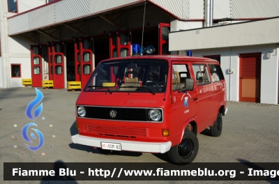 Volkswagen Transporter T3 Syncro
Vigili del Fuoco 
Unione Distrettuale di Bolzano
Corpo Volontario di Laives 
Freiwillige Feuerwehr Leifers
VF 05M BZ
Parole chiave: Volkswagen Transporter_T3 Syncro Vigili_del_Fuoco Corpo_Volontario_Laives VF_05M_BZ