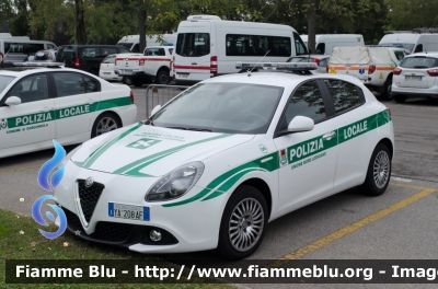 Alfa Romeo Nuova Giulietta restyle
Consorzio Intercomunale Polizia Locale Nord Lodigiano (LO)
POLIZIA LOCALE YA 208 AF
Parole chiave: Alfa_Romeo Nuova_Giulietta_restyle POLIZIALOCALEYA208AF REAS_2018