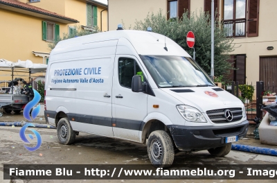 Mercedes-Benz Sprinter 4x4 III serie
Protezione Civile
Regione Autonoma Valle d'Aosta
PC 015
Parole chiave: Mercedes_Benz Sprinter_4x4_IIIserie PC015