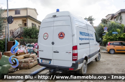 Mercedes-Benz Sprinter 4x4 III serie
Protezione Civile
Regione Autonoma Valle d'Aosta
PC 015
Parole chiave: Mercedes_Benz Sprinter_4x4_IIIserie PC015