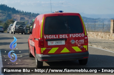 Volkswagen Caddy 4Motion III serie restyle
Vigili del Fuoco
Comando Provinciale di Firenze
Distaccamento Permanente di Petrazzi
Sperimentazione automezzi per centri storici
Veicolo Antincendio
Allestimento Ciabilli
VF 29055
Parole chiave: Volkswagen Caddy_4Motion_IIIserie restyle VF29055