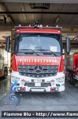 Mercedes-Benz Arocs 1832
Vigili del Fuoco
Comando Provinciale di La Spezia
Bimodale (strada-rotaia)
Allestimento BAI
VF 30659
Parole chiave: Mercedes_Benz Arocs_1832 VF30659