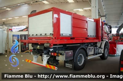 Iveco EuroCargo 150E30 4x4 III serie
Vigili del Fuoco
Comando Provinciale di Brescia
Autocarro Scarrabile Allestimento Magirus-Molinari
VF 28277
Parole chiave: Iveco EuroCargo_150E30_4x4_IIIserie VF28277 REAS_2018