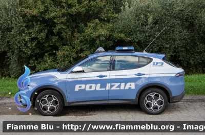 Alfa Romeo Tonale
Polizia di Stato
Squadra Volante
Allestimento FCA
POLIZIA M8700
Parole chiave: Alfa_Romeo Tonale POLIZIA_M8700