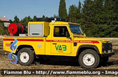 Land Rover Defender 110
108 - VAB Limite Sull'Arno (FI)
Protezione Civile
Parole chiave: Land_Rover Defender_110