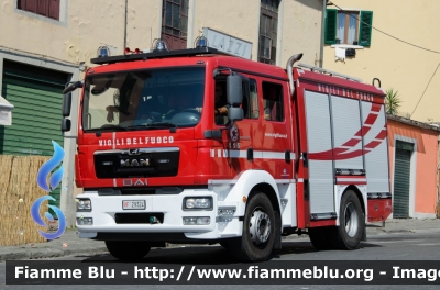 Man TGM 15.250 II serie
Vigili del Fuoco
Comando Provinciale di Pistoia
Distaccamento Permanente di Pescia
AutoPompaSerbatoio allestimento BAI
VF 29324
Parole chiave: Man TGM_15_250_IIserie VF29324