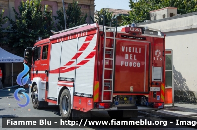 Man TGM 15.250 II serie
Vigili del Fuoco
Comando Provinciale di Pistoia
Distaccamento Permanente di Pescia
AutoPompaSerbatoio allestimento BAI
VF 29324
Parole chiave: Man TGM_15_250_IIserie VF29324