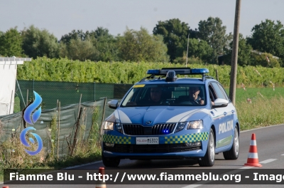 Skoda Octavia Wagon V serie
Polizia di Stato
Polizia Stradale
Allestimento Focaccia
Decorazione grafica artlantis
POLIZIA M5302
Parole chiave: Skoda Octavia_Wagon_Vserie POLIZIAM5302