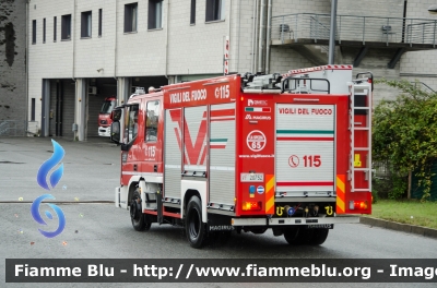 Iveco CityEuroFire 100E21 I serie
Vigili del Fuoco
Comando Provinciale di La Spezia
AutoPompaSerbatoio allestimento Iveco-Magirus
VF 20752
Parole chiave: Iveco CityEuroFire_100E21_Iserie VF20752