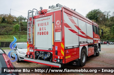 Mercedes-Benz Arocs 1832
Vigili del Fuoco
Comando Provinciale di La Spezia
Bimodale (strada-rotaia)
Allestimento BAI
VF 30659
Parole chiave: Mercedes_Benz Arocs 1832 VF30659