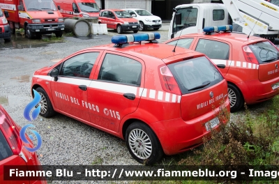 Fiat Grande Punto
Vigili del Fuoco
Comando Provinciale di La Spezia
VF 25083
Parole chiave: Fiat Grande_Punto VF23083