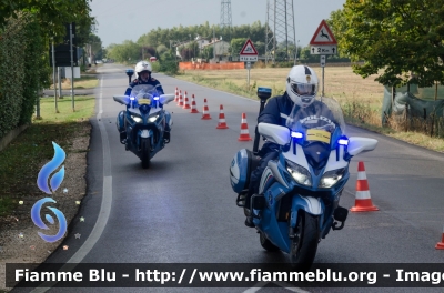 Yamaha FJR 1300 II serie
Polizia di Stato
Polizia Stradale
Allestimento Elevox
POLIZIA G3133
POLIZIA G3130
Parole chiave: Yamaha FJR_1300_IIserie POLIZIAG3133 POLIZIAG3130