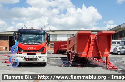 Iveco EuroCargo 120EL25 IV serie
Vigili del Fuoco
Comando Provinciale di Prato
AutoPompaSerbatoio allestimento Magirus
VF 32426
Parole chiave: Iveco EuroCargo_120EL25_IVserie VF32426