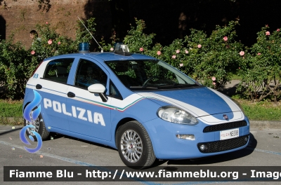 Fiat Punto VI serie
Polizia di Stato
Allestimento Nuova Carrozzeria Torinese
Decorazione grafica Artlantis
POLIZIA N5598
Parole chiave: Fiat Punto_VIserie POLIZIA_N5598