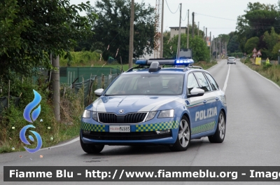 Skoda Octavia Wagon V serie
Polizia di Stato
Polizia Stradale
Allestimento Focaccia
Decorazione grafica artlantis
POLIZIA M4683
Parole chiave: Skoda Octavia_Wagon_Vserie POLIZIAM4683